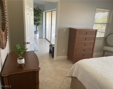 9640 Victoria Lane - Photo Thumbnail 9