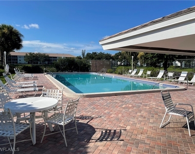 9640 Victoria Lane - Photo Thumbnail 21