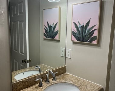 9640 Victoria Lane - Photo Thumbnail 16