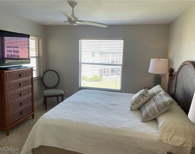 9640 Victoria Lane - Photo Thumbnail 10