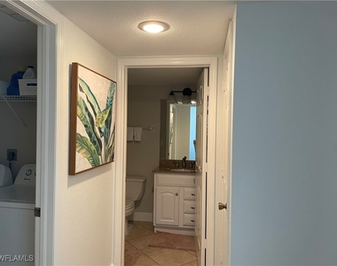 9640 Victoria Lane - Photo Thumbnail 17