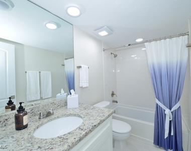 3400 Frosty Way - Photo Thumbnail 14