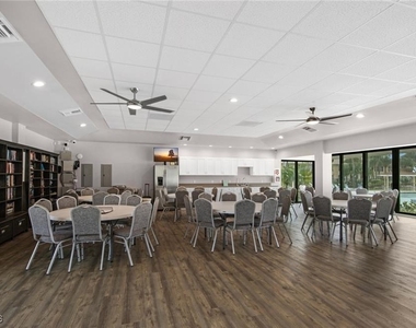 3400 Frosty Way - Photo Thumbnail 19
