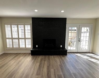 10378 Briar Forest Drive - Photo Thumbnail 19