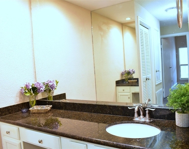 11711 Memorial Drive - Photo Thumbnail 8