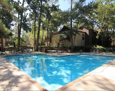 11711 Memorial Drive - Photo Thumbnail 13