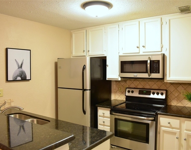 11711 Memorial Drive - Photo Thumbnail 2