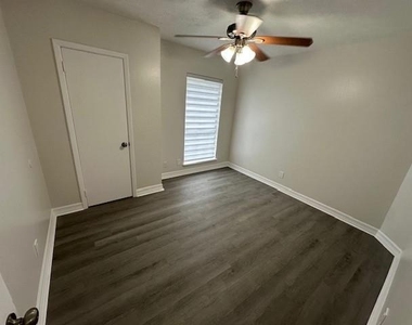 3400 Timmons Lane - Photo Thumbnail 6