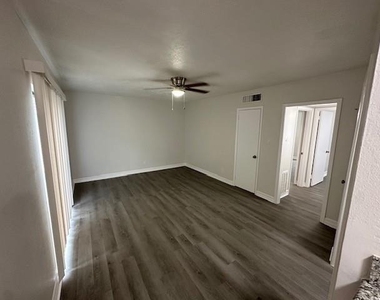 3400 Timmons Lane - Photo Thumbnail 12