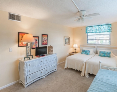 2700 N Highway A1a - Photo Thumbnail 8