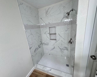 4406 Helen Street - Photo Thumbnail 14