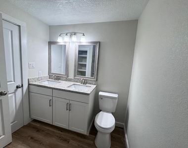 4406 Helen Street - Photo Thumbnail 12