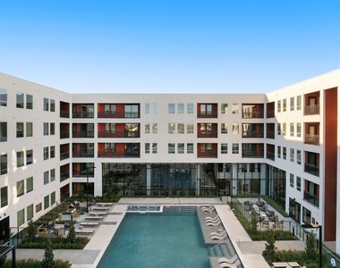 3001 W 11th Street - Photo Thumbnail 15