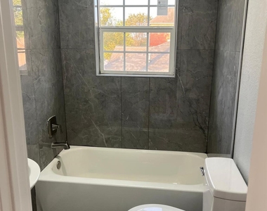 4011 Delano Street - Photo Thumbnail 11