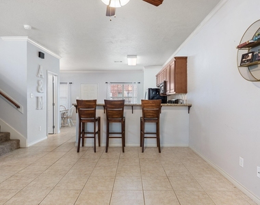 400 Forest Drive - Photo Thumbnail 5