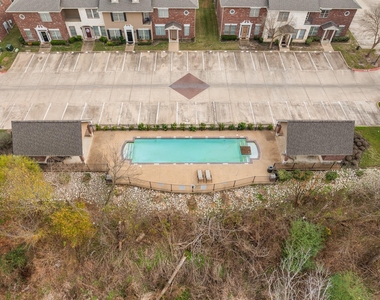 400 Forest Drive - Photo Thumbnail 24