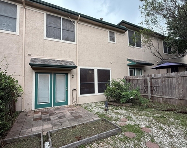 2100 Pipers Field Drive - Photo Thumbnail 33