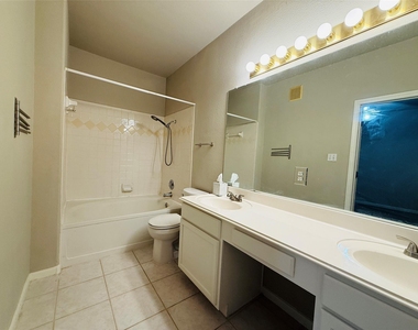 2100 Pipers Field Drive - Photo Thumbnail 22