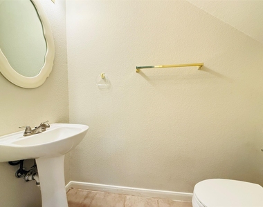 2100 Pipers Field Drive - Photo Thumbnail 9