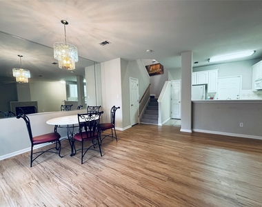 2100 Pipers Field Drive - Photo Thumbnail 7