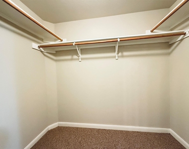 2100 Pipers Field Drive - Photo Thumbnail 23