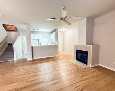 2100 Pipers Field Drive - Photo Thumbnail 6