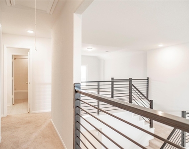208 Cambria Green Lane - Photo Thumbnail 2