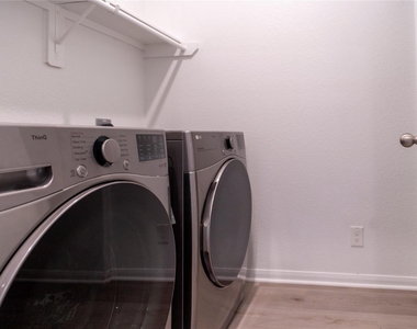 208 Cambria Green Lane - Photo Thumbnail 25