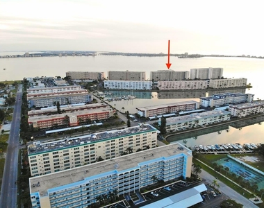 6020 Shore Boulevard S - Photo Thumbnail 1