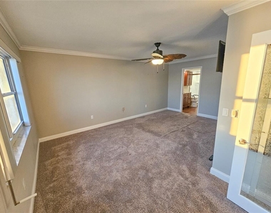 6020 Shore Boulevard S - Photo Thumbnail 16
