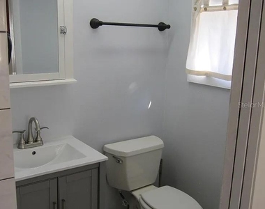 28 N Grosse Avenue - Photo Thumbnail 4