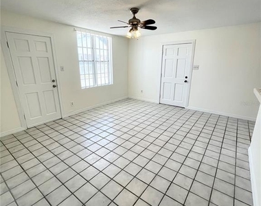2916 North 16th Street - Photo Thumbnail 4