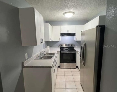 8301 N Alaska Street - Photo Thumbnail 4