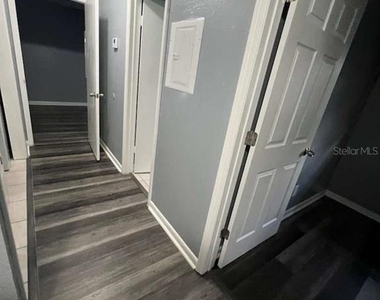 8301 N Alaska Street - Photo Thumbnail 14
