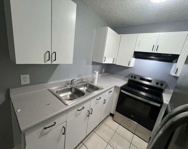 8301 N Alaska Street - Photo Thumbnail 2