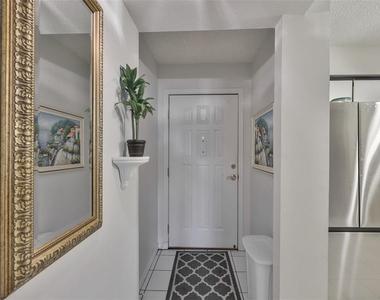 5567 Sea Forest Drive - Photo Thumbnail 5