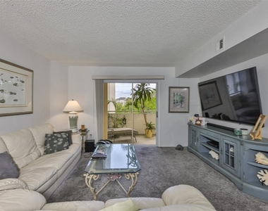 5567 Sea Forest Drive - Photo Thumbnail 7