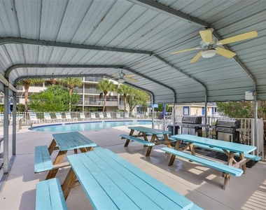 5567 Sea Forest Drive - Photo Thumbnail 27