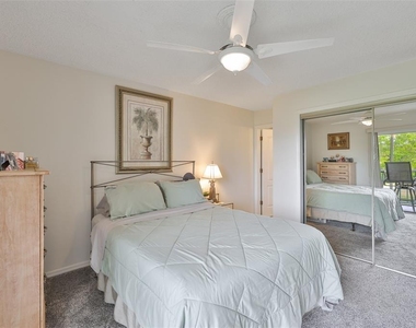 5567 Sea Forest Drive - Photo Thumbnail 18