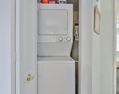 5567 Sea Forest Drive - Photo Thumbnail 25