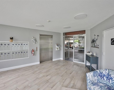 5567 Sea Forest Drive - Photo Thumbnail 3
