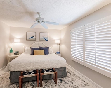 6018 W Peppertree Way - Photo Thumbnail 21