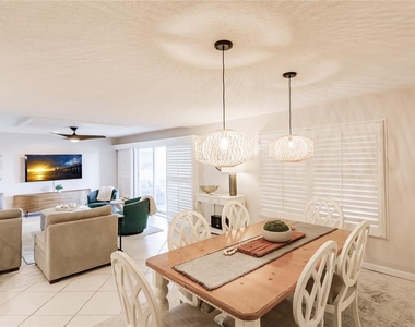 6018 W Peppertree Way - Photo Thumbnail 12