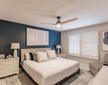 6018 W Peppertree Way - Photo Thumbnail 13