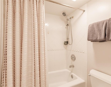 6018 W Peppertree Way - Photo Thumbnail 24