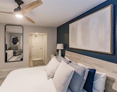 6018 W Peppertree Way - Photo Thumbnail 16