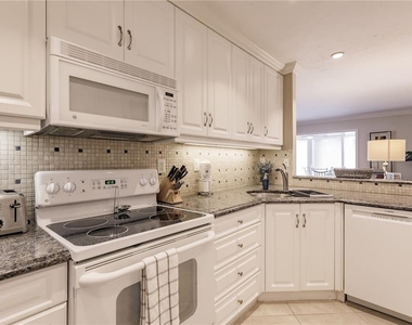 6052 W Peppertree Way - Photo Thumbnail 16