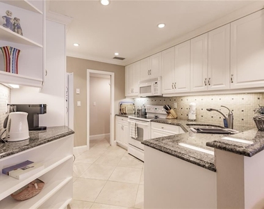 6052 W Peppertree Way - Photo Thumbnail 14