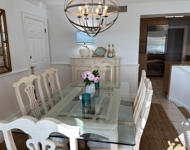 6039 E Peppertree Way - Photo Thumbnail 11