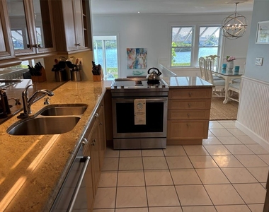 6039 E Peppertree Way - Photo Thumbnail 13
